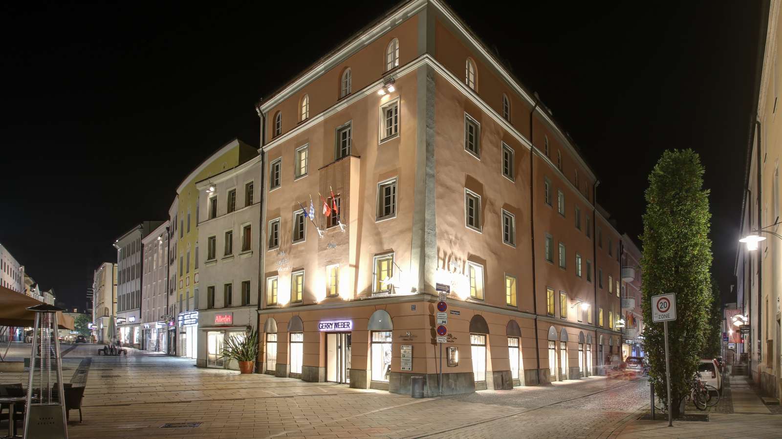 Centro Hotel Weisser Hase Passau