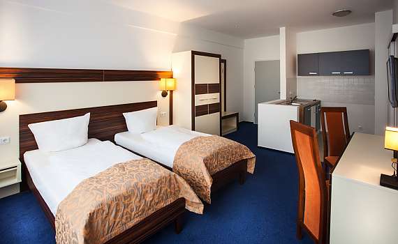 A double room at Centro Hotel Celler Tor in Braunschweig